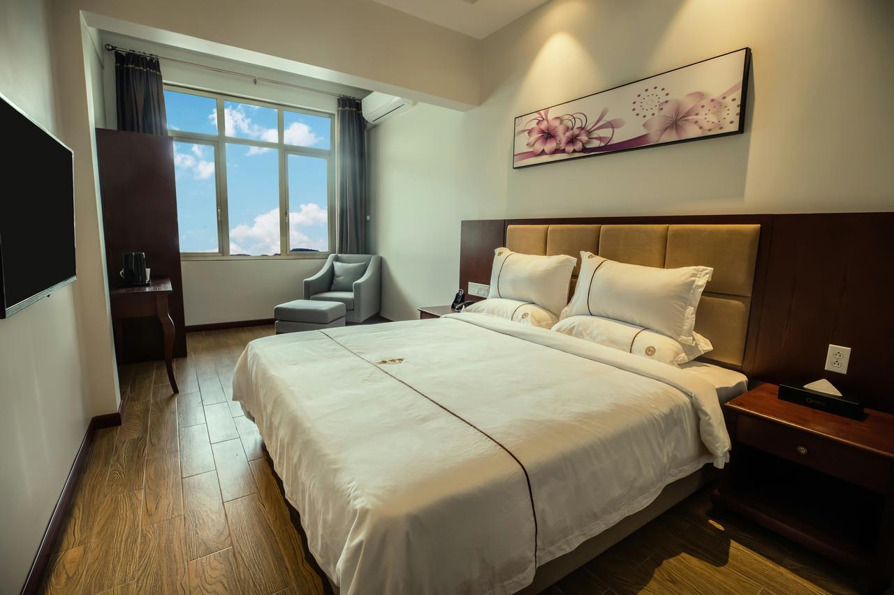 Tf Seaside Hotel Garapan Bagian luar foto